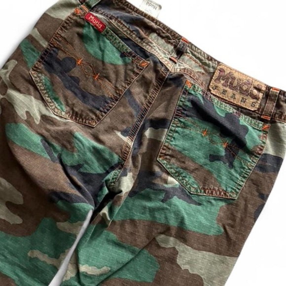 Vintage 90’s Mudd Cargo Camo Low Rise Flare Jeans - Picture 4 of 5
